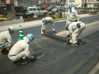 Traffic Vibration Reduction Pavement　VIROPAVE