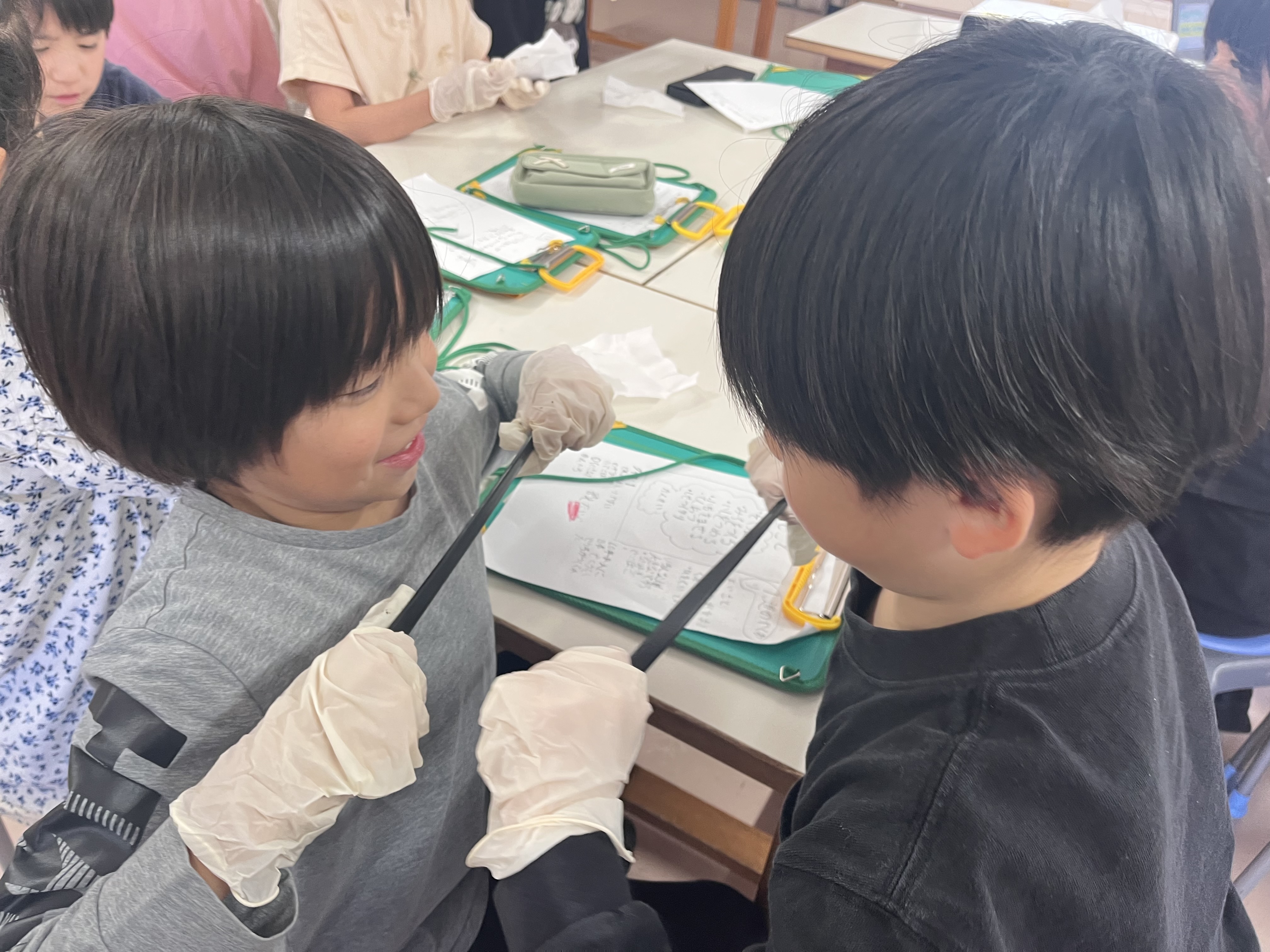 2025年11月20日　港区立笄小学校にて