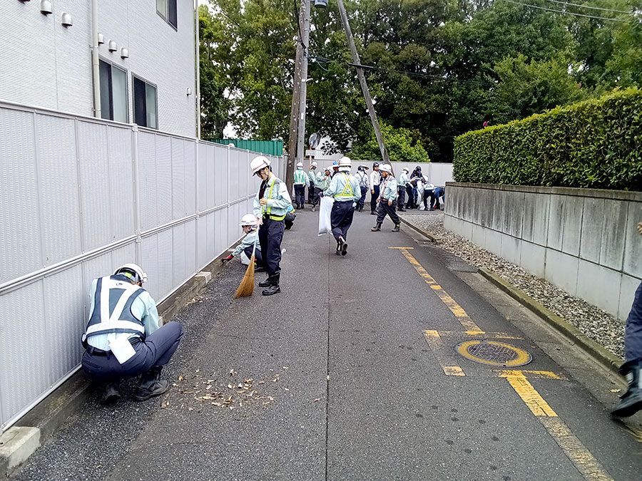 清掃活動の様子