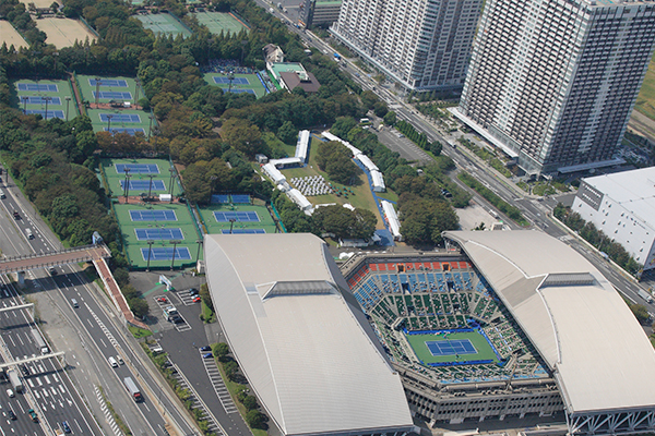 有明テニスの森センターコート（東京都）