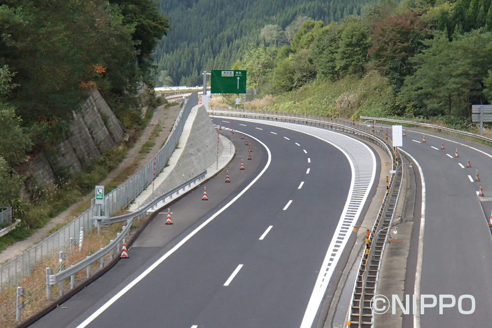 東北自動車道