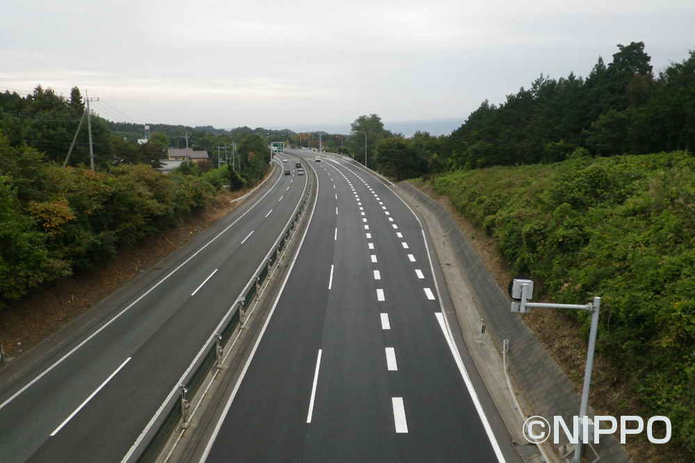 関越自動車道